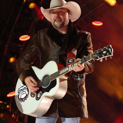 Jason Aldean responde a Zach Bryan após insulto na TPUSA halftime