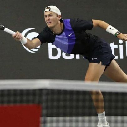 Korda vence revanche no Australian Open e soma 150ª vitória