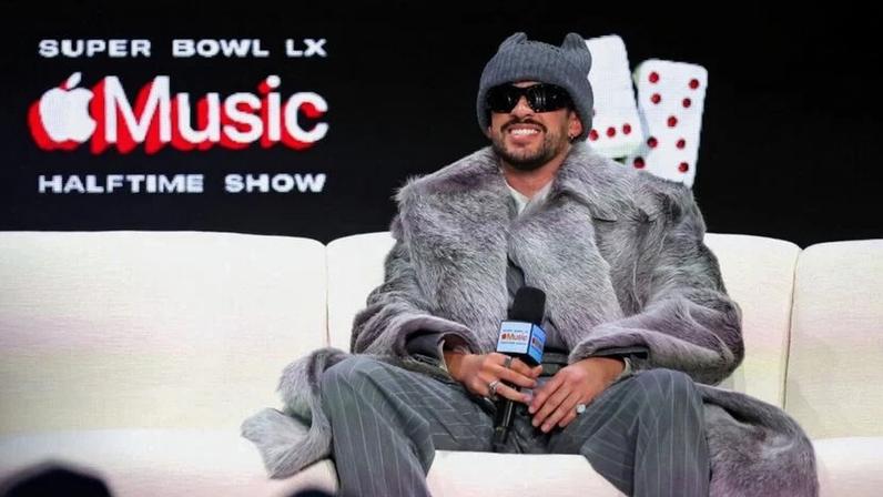 REUTERS/Carlos Barria Bad Bunny dá entrevista coletiva em São Francisco