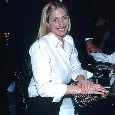 Legado do Quiet Luxury na moda de Carolyn Bessette