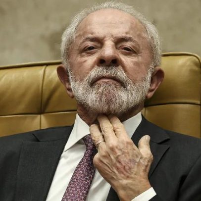 Juiz rejeita ações da oposição contra escola de samba que homenageará Lula