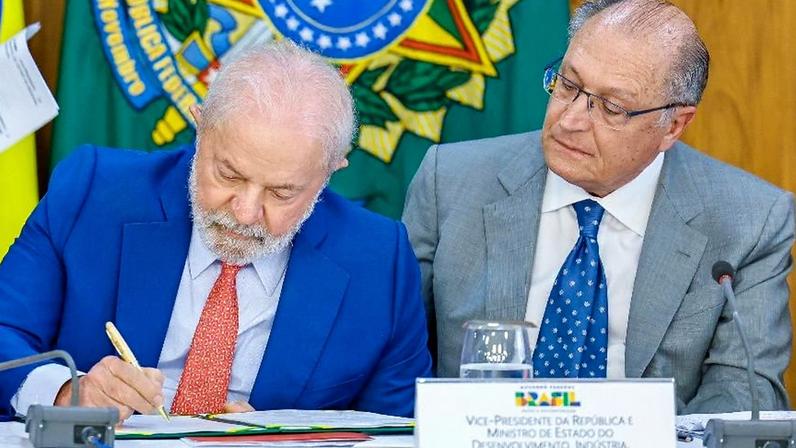 Em entrevista ao UOL, Lula disse que Alckmin sabe que tem um papel a cumprir em São Paulo na próxima eleição --mas que ainda não conversou com seu vice sobre isso