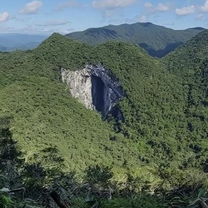 Laser da USP aponta possível maior boca de caverna do mundo em SP