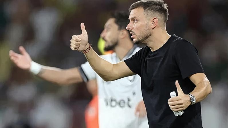 O técnico Martín Anselmi na derrota do Botafogo para o Fluminense pelo Brasileirão