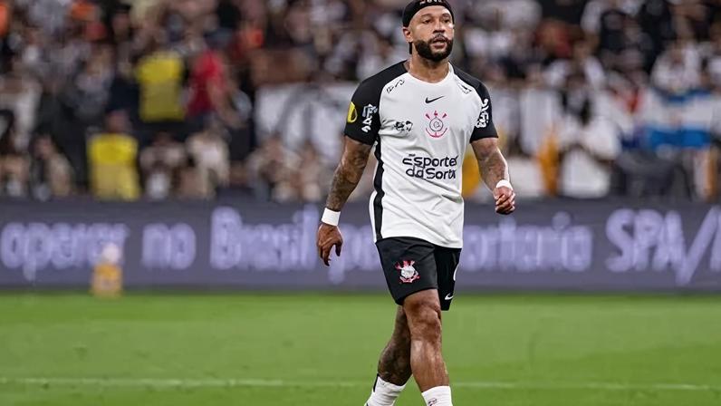 Memphis Depay em Corinthians x Palmeiras pelo Paulistão