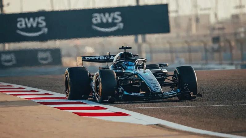 Mercedes nos testes de Bahrein da F1 2026 (Foto: Reprodução/ X)