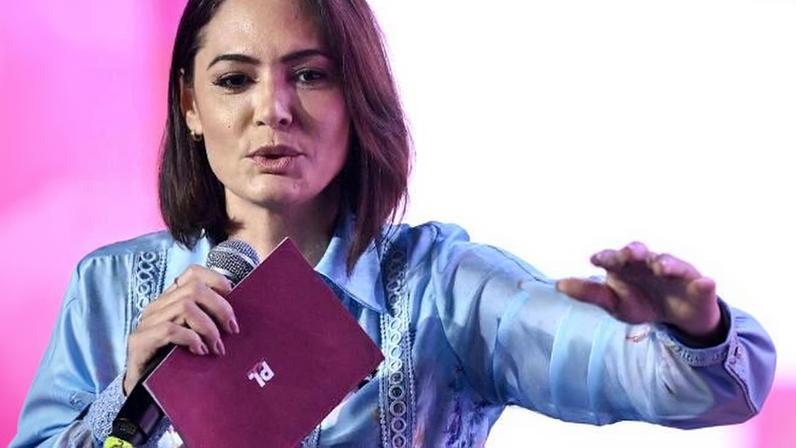 Michelle disse que quem não gosta de suas publicações pode deixar de seguir seu perfil