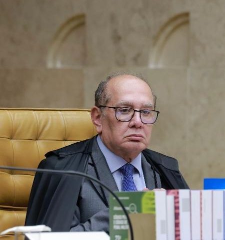 Ministro Gilmar Mendes em sessão plenária de 11/06/2025