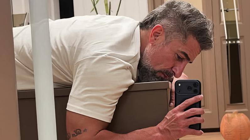 Marcos Mion durante crise de hérnia de disco — Foto: Reprodução/Instagram