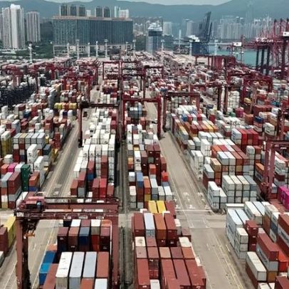 Tarifas entram em vigor com alíquota de 10%, abaixo do esperado