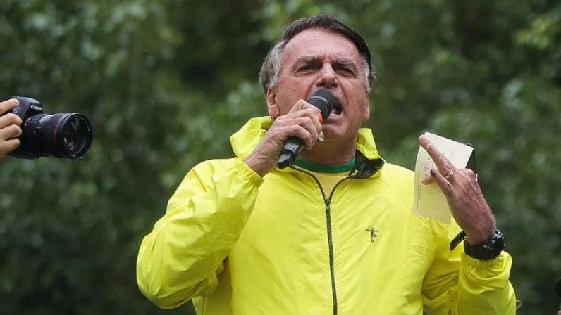 O ex-presidente Jair Bolsonaro em manifestação na avenida Paulista em abril de 2025