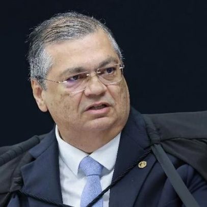 Dino vota contra propostas de proibição de linguagem neutra em escolas de SC e AM