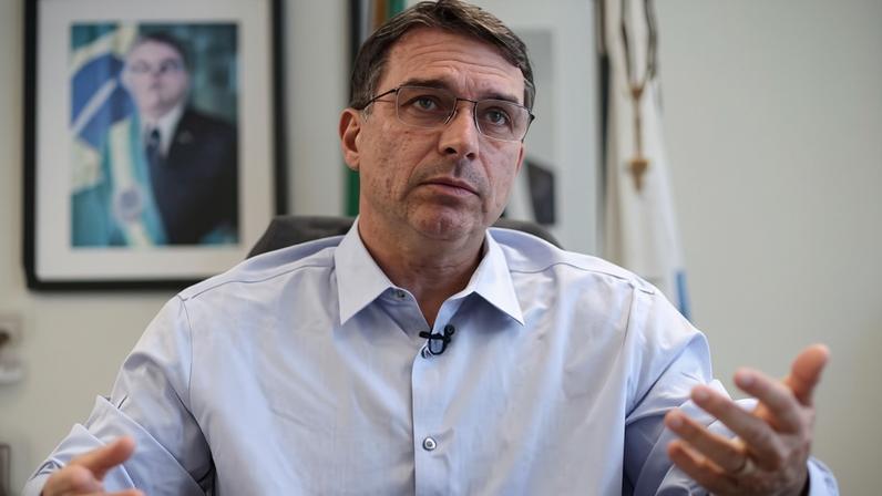 Flávio tem sido aconselhado a pregar para o centro e a evitar radicalismos