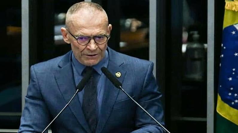 O senador Fabiano Contarato (PT-ES)