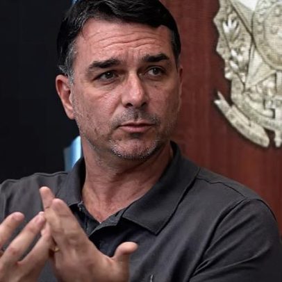 Justiça manda filiado do PT apagar posts associando Flávio Bolsonaro ao nazismo
