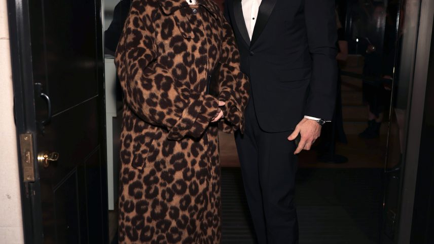 Olivia Colman said in a new interview that she's always described herself to her husband as "a gay man."