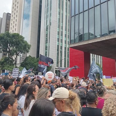 Manifestação na Paulista exige justiça pela morte do cão Orelha