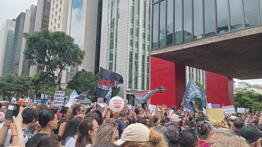 Ato ocorreu em frente ao MASP. Foto: Reprodução redes sociais
