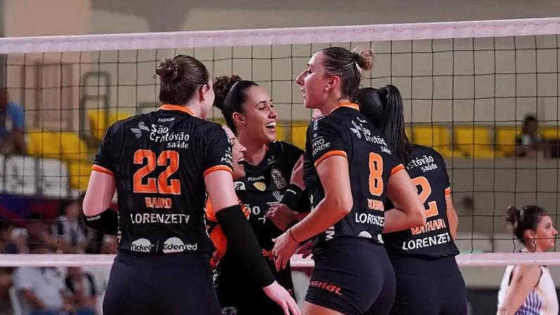 Osasco na fase de grupos do Sul-Americano de vôlei (Foto: Carolina Oliveira)