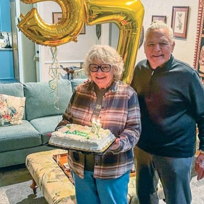 Kathy e Kenny Kaaiohelo: conheça o casal que ajudou jovens a se aproximarem de Deus