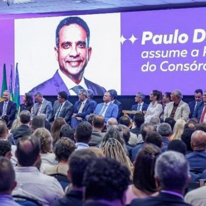 Posse de novo presidente do Consórcio NE vira ato pró-Lula e anti-Bolsonaro