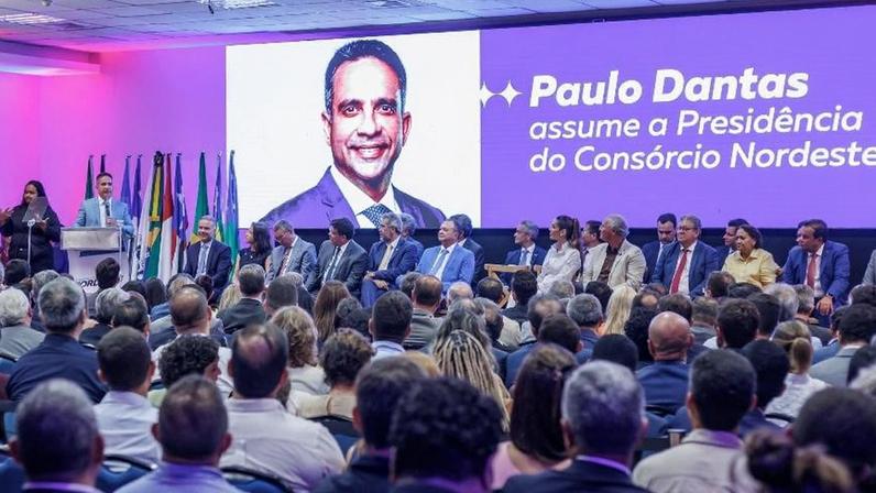 Paulo Dantas (MDB) na cerimônia de posse como presidente do Consórcio Nordeste