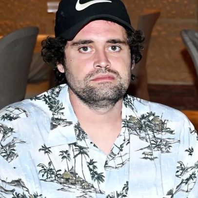 Filho de Rob Reiner se declara inocente em caso de duplo homicídio
