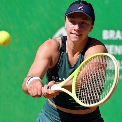 Pietra Rivoli chega às quartas pelo segundo torneio seguido