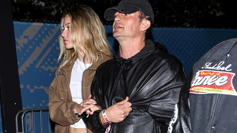 Orlando Bloom and Swiss model Luisa Laemmel were spotted leaving Super Bowl 2026 together on Sunday night.