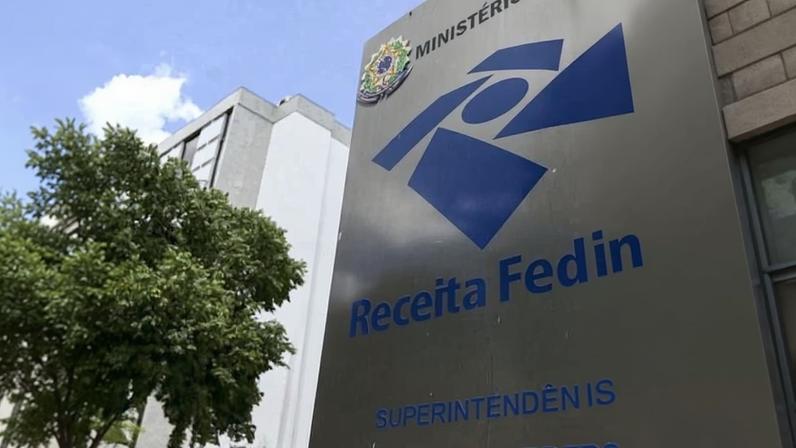 Fachada da sede da Reeita Federal, em Brasília