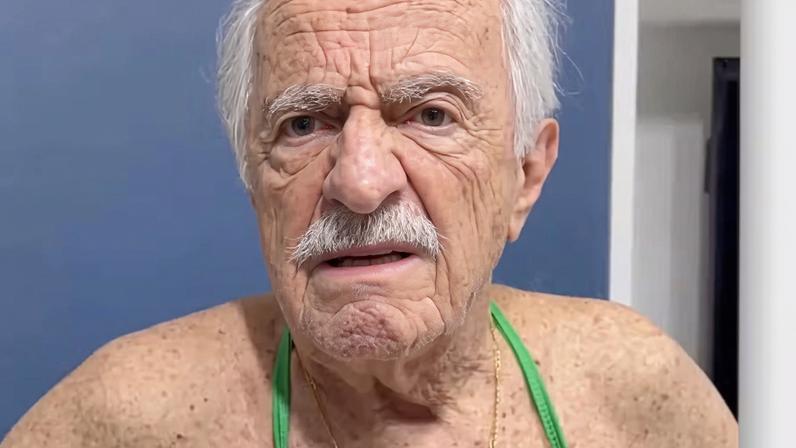 'Não ficou bom': Ary Fontoura surge de biquíni após treino e viraliza — Foto: Reprodução/Instagram