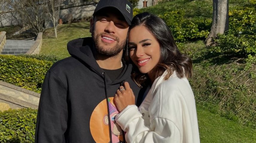 Bruna Biancardi se declara a Neymar em aniversário e cutuca pelos brancos: 'Eu sigo jovem'; veja