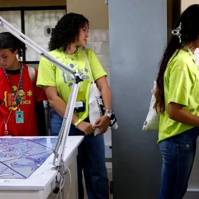 Imersão na Fiocruz inspira meninas a seguir carreira científica