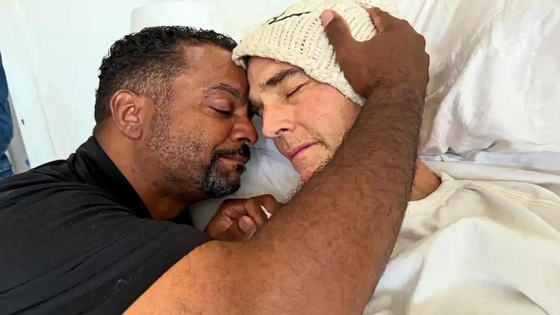 Alfonso Ribeiro shared a photo of his “last moment” with James Van Der Beek before the “Dawson’s Creek” alum died Wednesday.