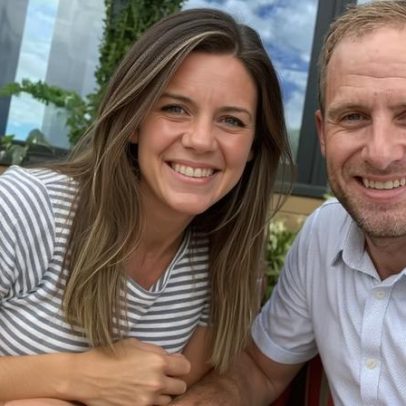 Ex-participante do American Idol é preso sob suspeita de matar a esposa nos EUA
