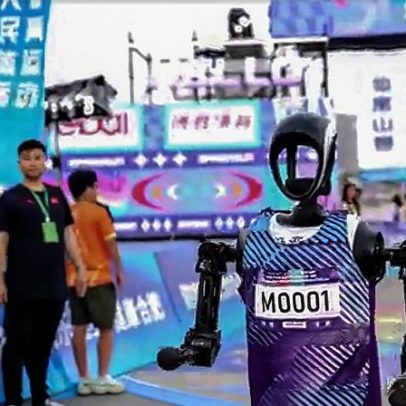 Robôs humanóides chineses atraem no show do Ano Novo Lunar