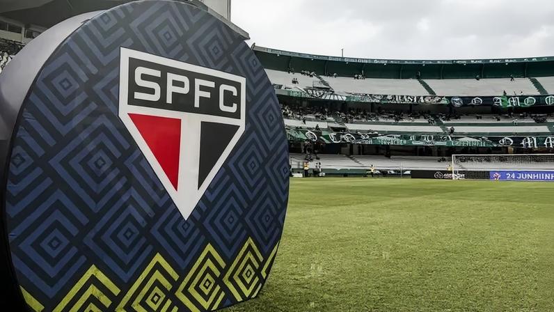 São Paulo fez cortes em gastos do social (Foto: Vitor Palhares / Lance)