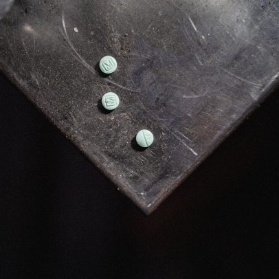 Agente do FBI ajudou a gerir site da dark web que vendia fentanil por anos