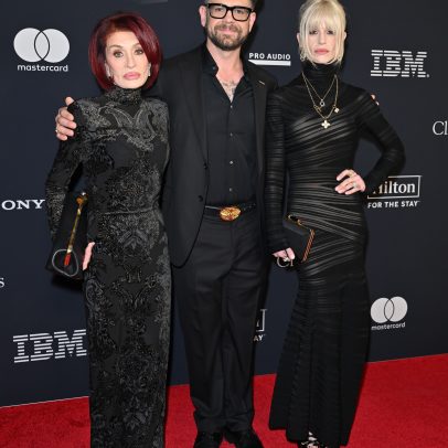 Sharon Osbourne recebe apoio de Jack e Kelly em gala pré-Grammy 2026