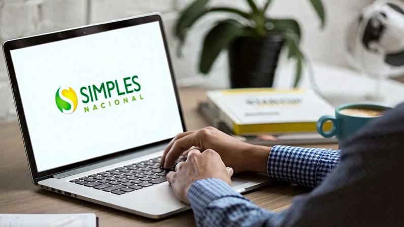 MEIs excluídos do Simples Nacional têm até 31 de janeiro para regularizar pendências fiscais e solicitar o retorno ao regime simplificado.