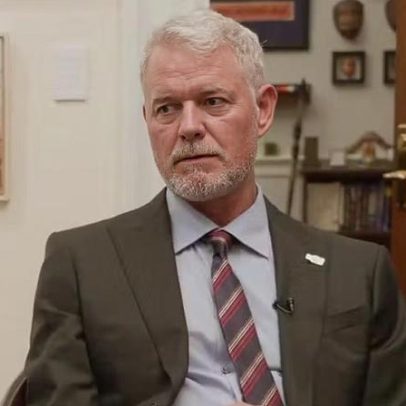 O que é ELA? Doença de Eric Dane, que morreu aos 53 anos