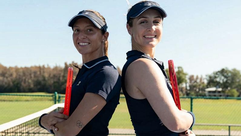 Luisa Stefani e Gabriela Dabrowski (Foto: Slyce Apparel)