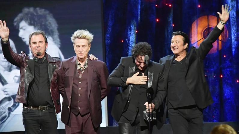 Steve Perry with Journey at the Rock and Roll Hall of Fame in 2017