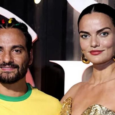 Ex de Bela Gil, JP Demasi chega ao camarote na Sapucaí com Barbara Fialho