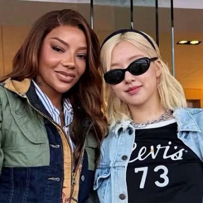 Ludmilla posa com Rosé do BLACKPINK no Super Bowl na Califórnia