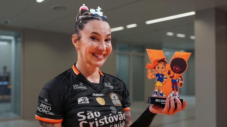 Tifanny foi eleita a melhor jogadora da partida (Foto: Carol Oliveira/ Osasco Voleibol Clube)