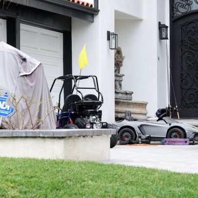 Caos desorganizado de Tori Spelling deixa aluguel em Calabasas
