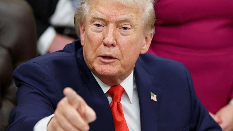 10/01/2026 - Trump diz que Estados Unidos “estão prontos para ajudar o Irã. Foto: REUTERS/Jonathan Ernst