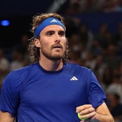 Tsitsipas afirma estar mais sábio do que antes com otimismo