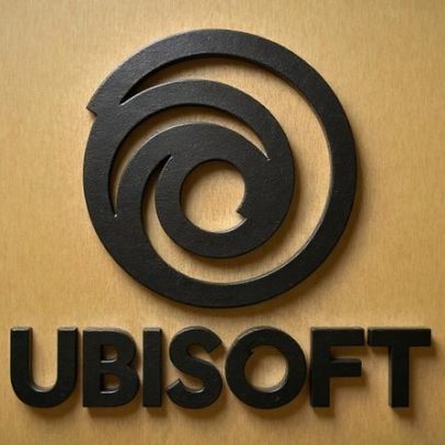 Líder da Ubisoft é demitido após críticas ao fim do trabalho remoto